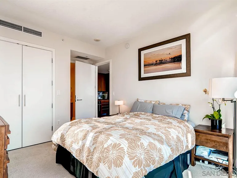 1205 Pacific Hwy #2504 — Photo 14