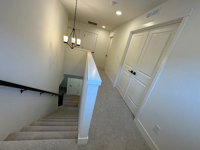 Second floor
Upstairs landing