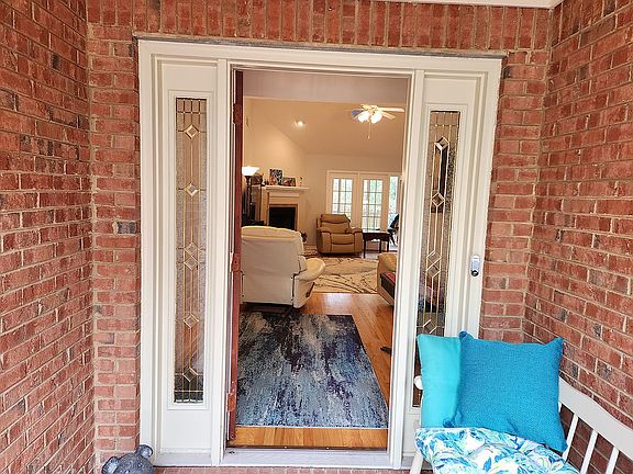 2nd image of 1314 Brookside Gardens Dr