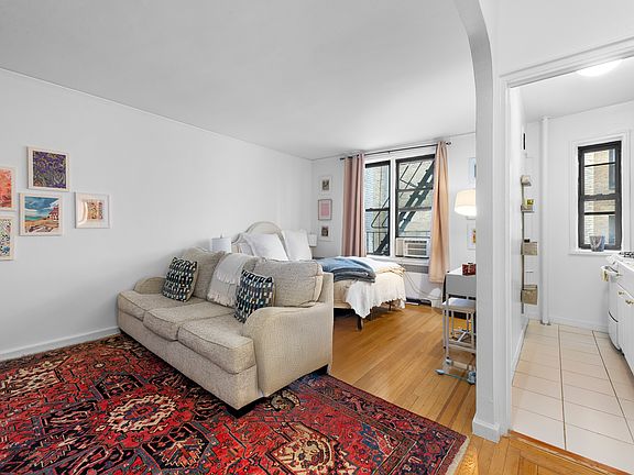 4th image of 107 University Pl APT 4E