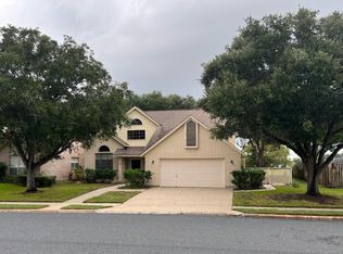 418 Charleston Dr, Victoria, TX 77904