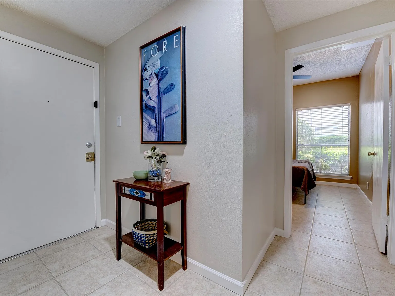 2 bed, 2.0 bath, 1028 sqft, $2,000 — Photo 2