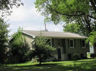 270 Wiley Blvd NW, Cedar Rapids, IA 52405