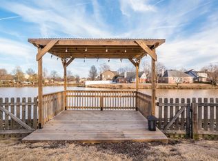 2210 Hickory Path Dr, Cordova, TN 38016