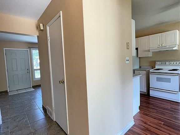4th image of 5452 Lassaline Ave