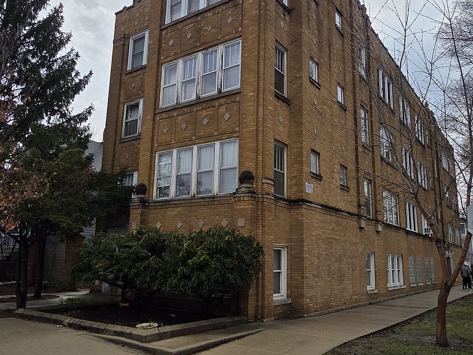 1st image of 3443 W Cullom Ave APT 1