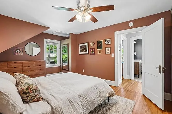 2955 Fillmore St NE — Photo 18
