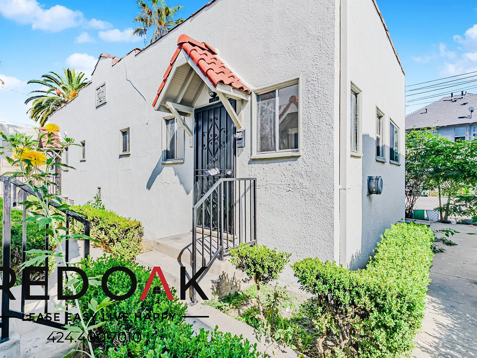 Welcoming 1-Bed with High Ceilings, Stainless Steel Appliances, Walk-In Closet and Parking Availa... — Photo 4