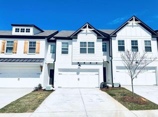 20 Garrison Dr, Winder, GA 30680