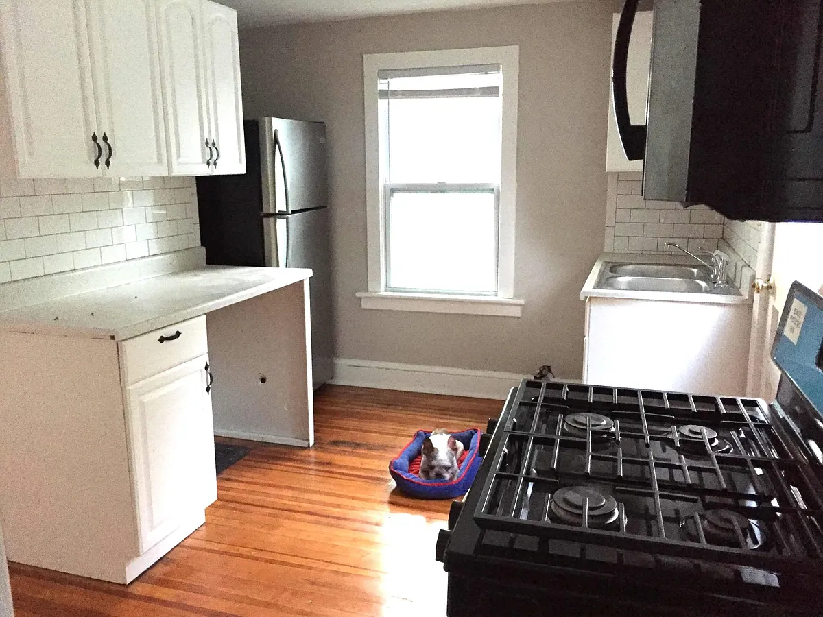 Building Photo - 44 Wilton Ave #2