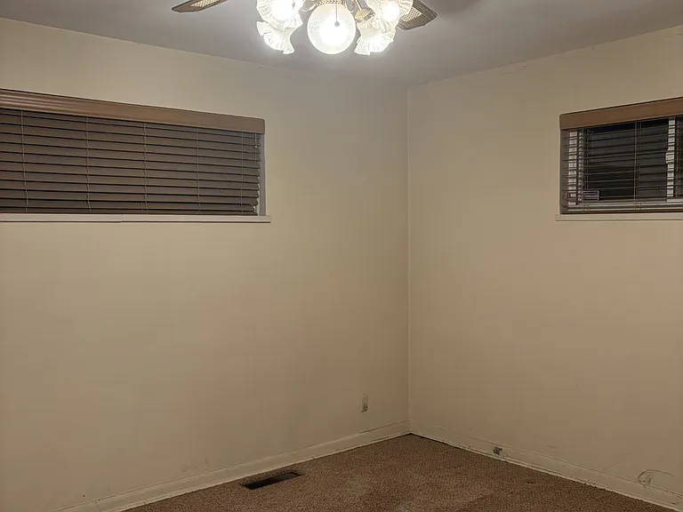 17313 Lorenz Ave — Photo 14