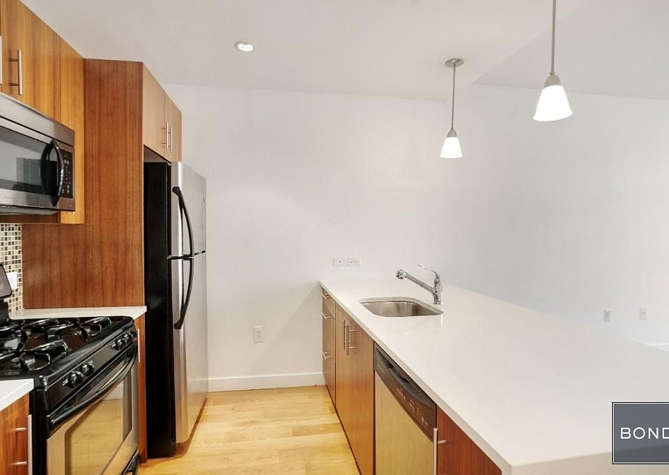 1st image of 1222 30th Ave APT 3A