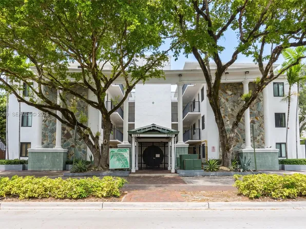 3240 Mary St APT S308, Miami, FL 33133