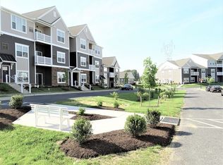 200 Houck Dr APT O, Manheim, PA 17545