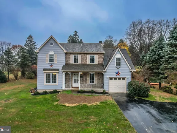 390 5th Ave, Parkesburg, PA 19365