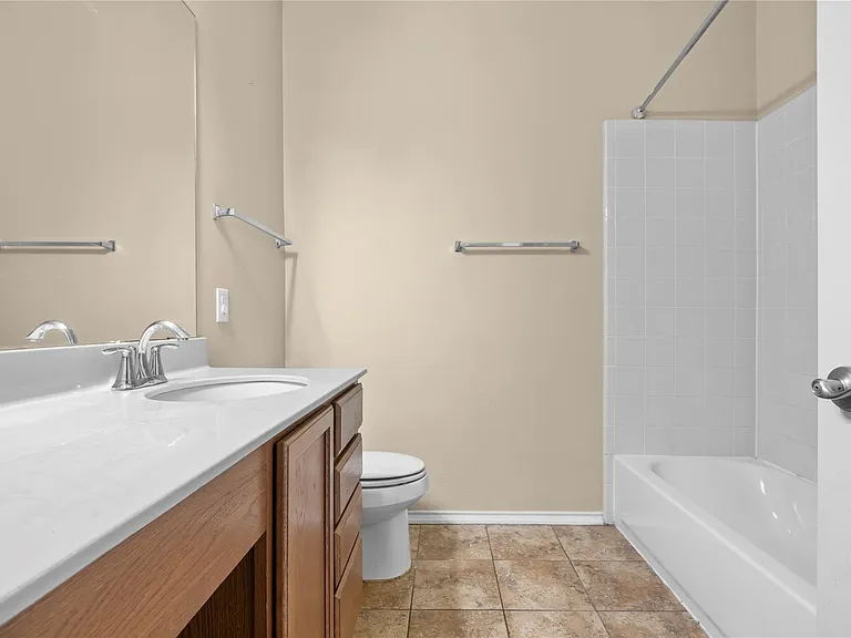 14308 Lake Victor Dr — Photo 18