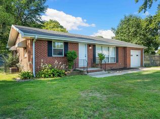 215 Van Dorn St, Pea Ridge, AR 72751