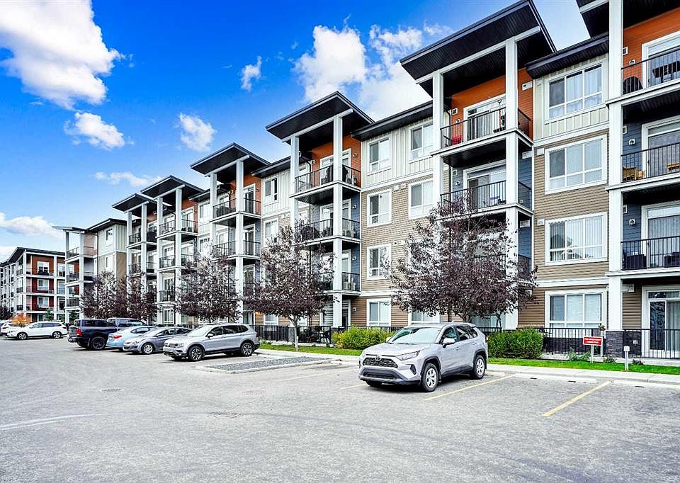 1st image of 30 NE Walgrove Walk SE #111
