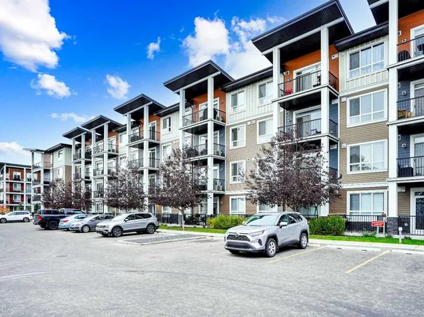 30 NE Walgrove Walk SE #111, Calgary, AB T2X 4M9
