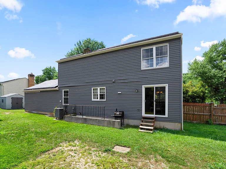 10205 Balsamwood Dr — Photo 36