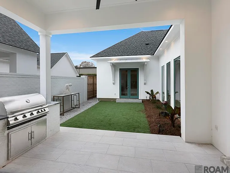 17657 Bent Tree Ct — Photo 2