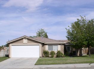 15217 Melody Ln, Victorville, CA 92394