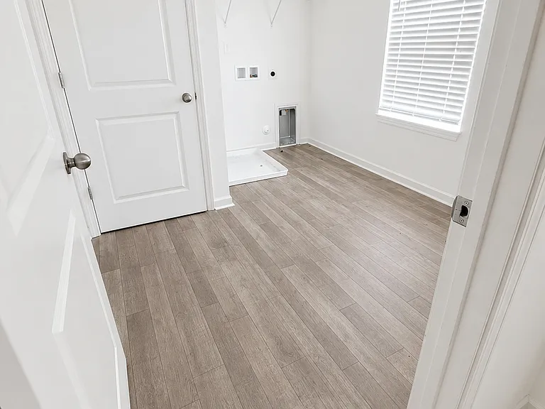 1704 Eagle View Dr — Photo 6