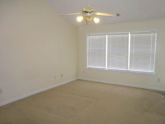 5th image of 2595 Davenport Park Dr