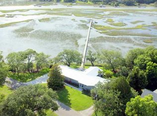 43 Vincent Dr, Mount Pleasant, SC 29464