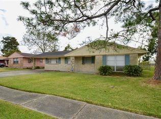 6121 Warwick Ct, New Orleans, LA 70131