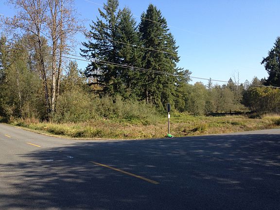 5th image of 1115 123rd Ave SE