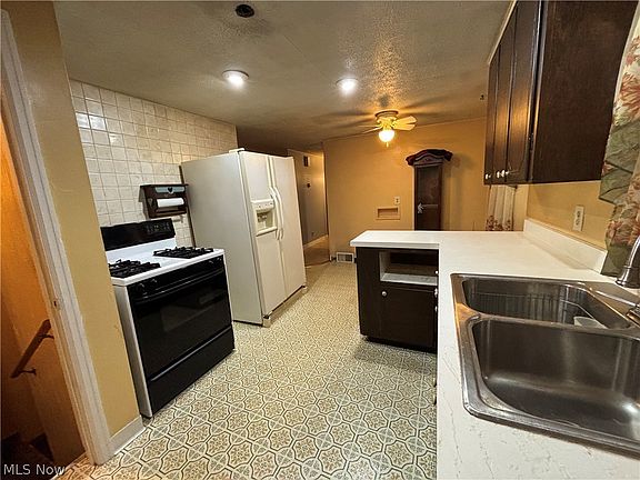 5th image of 326 Glendola Ave NW