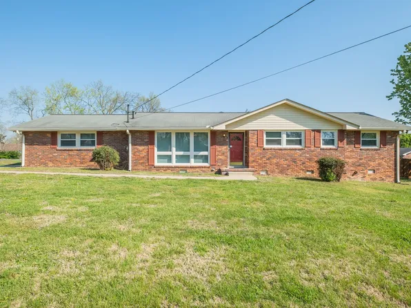 141 Hickory Heights Dr, Hendersonville, TN 37075