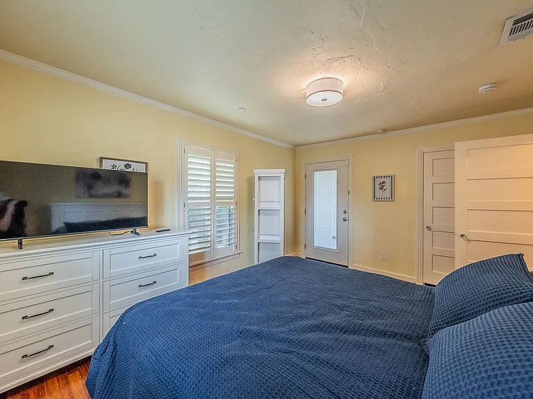 2157 W Lotus Ave — Photo 16
