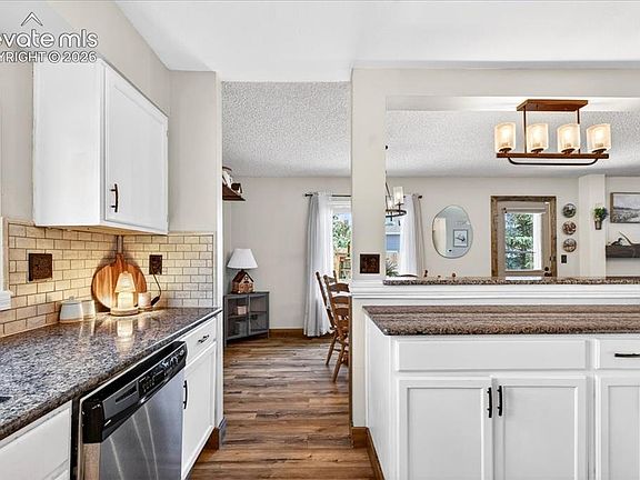 4th image of 2722 Front Royal Dr