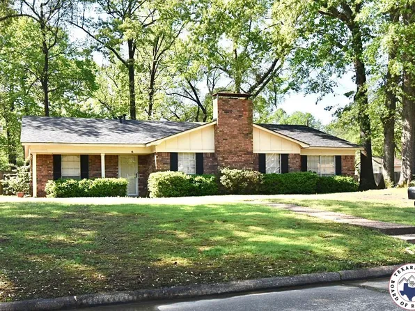 6 Green Oaks Pl, Texarkana, AR 71854