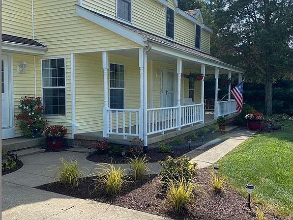 2nd image of 7821 Deer Run Ct