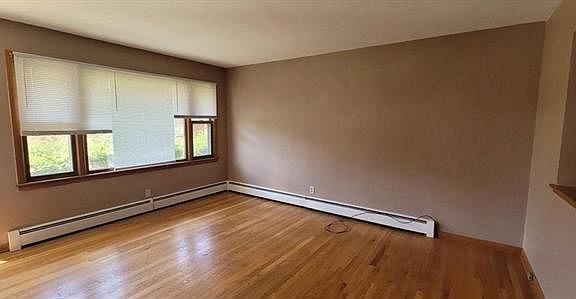 2nd image of 520 Fairview Blvd #520