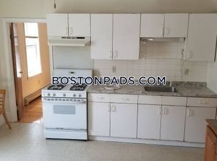 143 Crescent St APT 1, Waltham, MA 02453