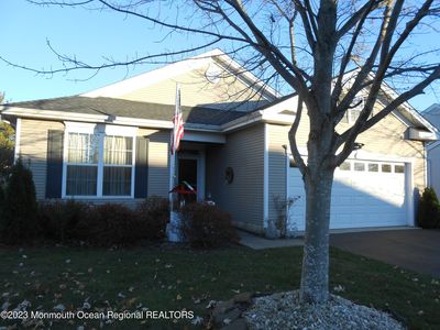 4 Hidden Lake Cir, Barnegat, NJ, 08005