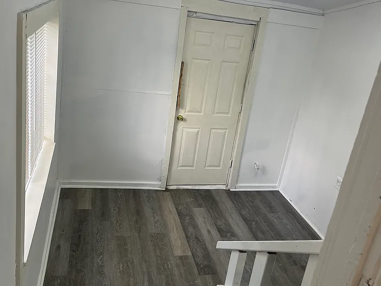 35 Liberty St #2 — Photo 2