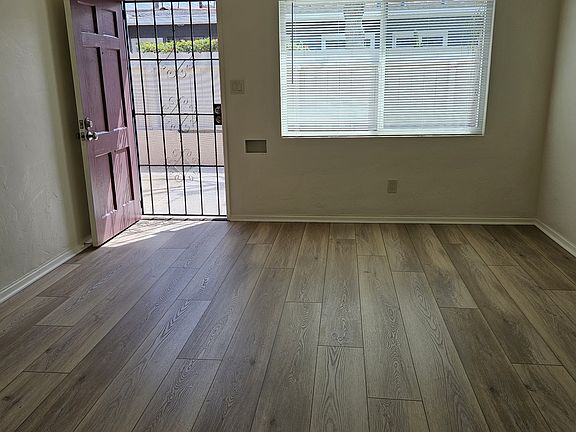 4th image of 4848 Orchard Ave