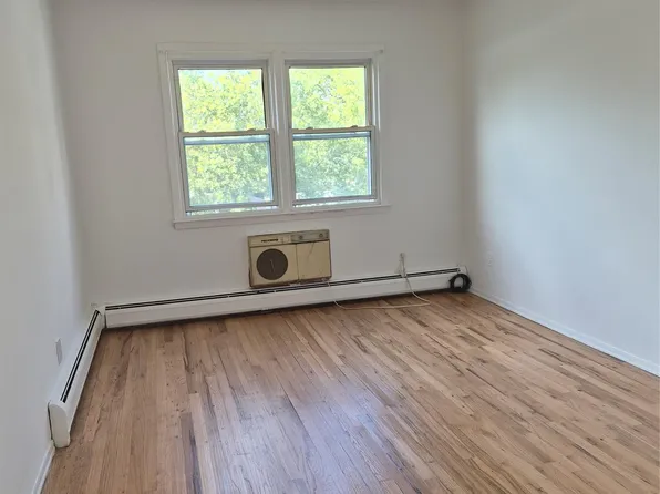 18-28 Bell Blvd #1, Bayside, NY 11360