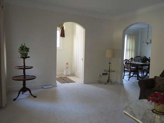 4th image of 1038 Forest Hill St