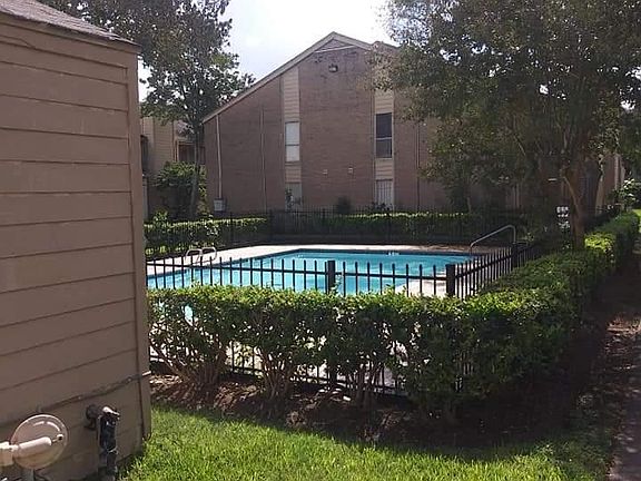 2nd image of 10211 Sugar Branch Dr APT 325