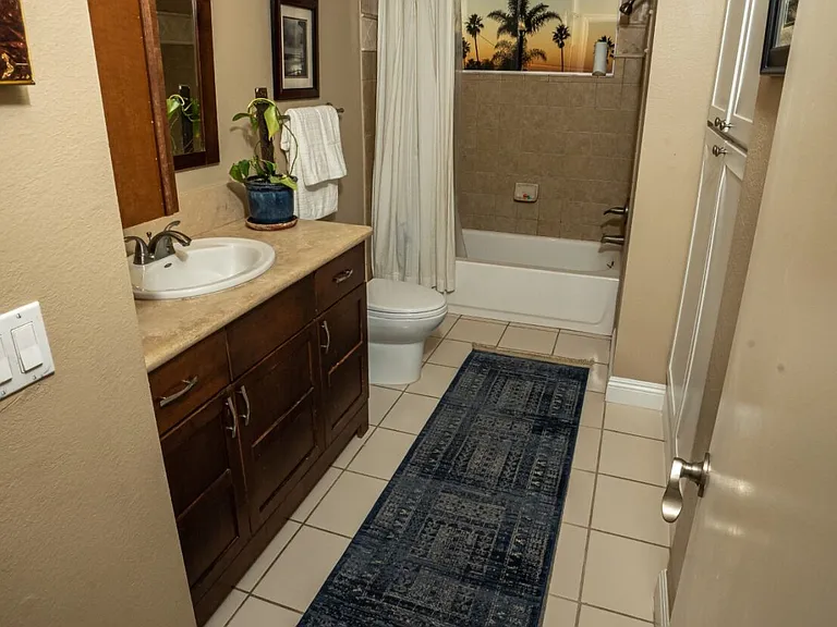 Bathroom 1 (Shared)
