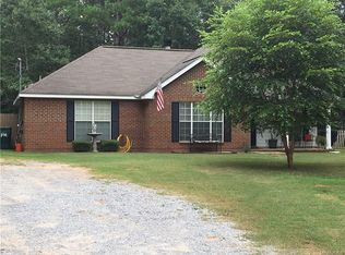 111 Blythe Ln, Prattville, AL 36066