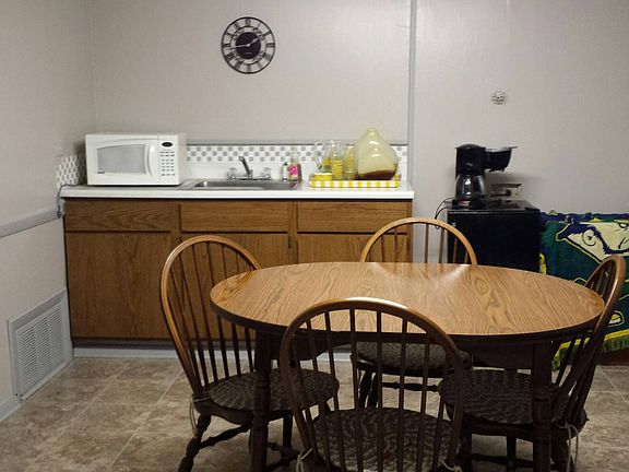 4th image of 2375 Venloe Dr