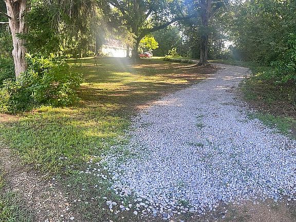 4th image of 134 County Road 495