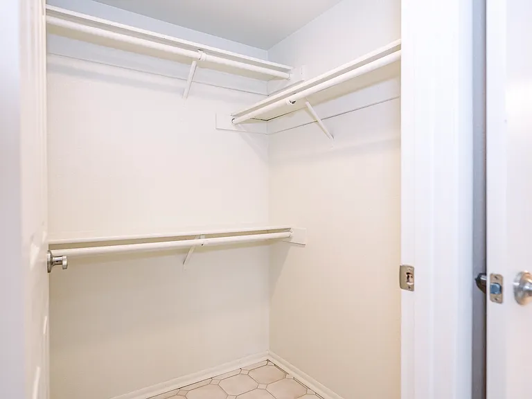 17609 N 45th Ave — Photo 20